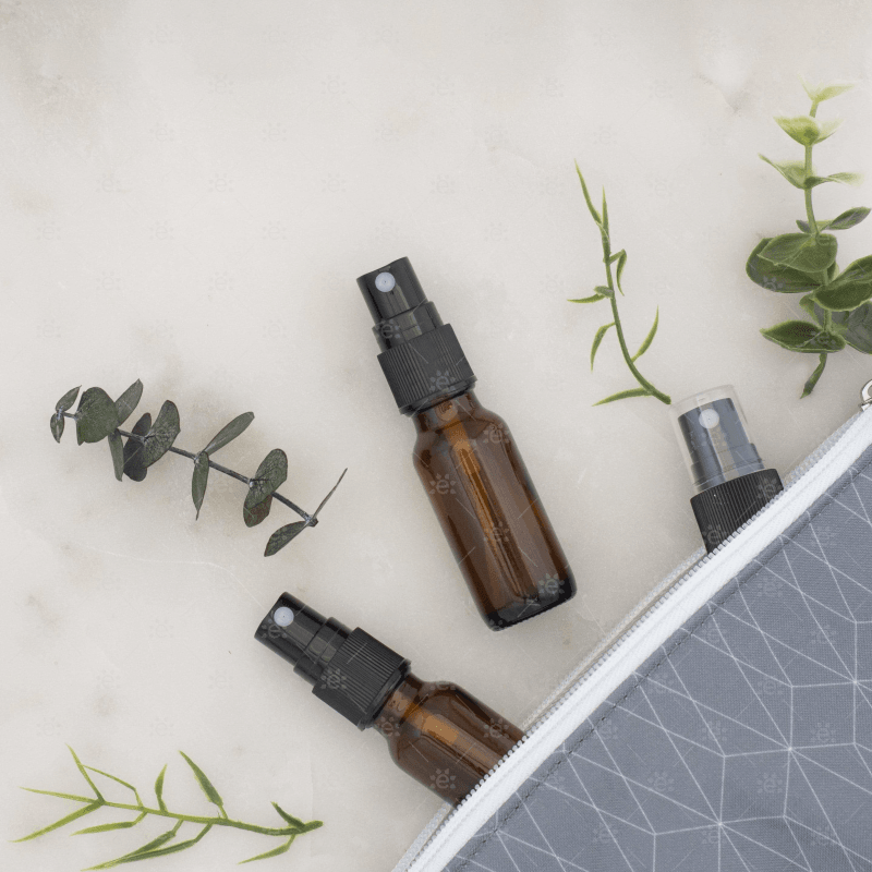Sticle spray 15ml din sticlă chihlimbară cu pulverizare fină - detaliu cap spray negru